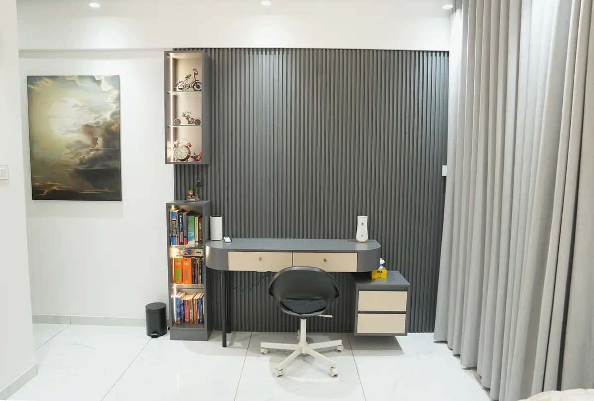 Corporate Office 8
